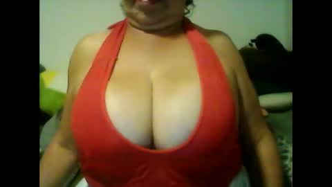 perlita070822 online show from February 9, 4:14 am