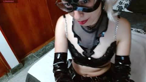 persefone_fire online show from October 7, 9:33 pm