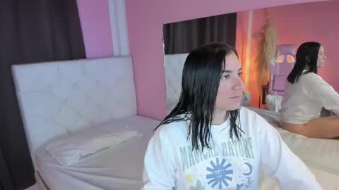 Marie online show from May 23, 11:39 am