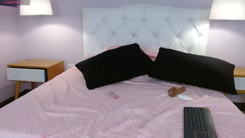 Persefone  online show from March 5, 12:03 pm