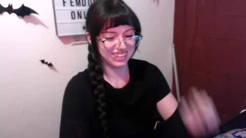 Persephone online show from April 3, 1:51 pm