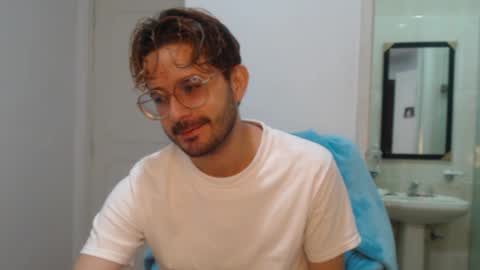 Snapshot of peter_x_annaud chatting on September 27, 12:58 pm FELIPE online show from September 27, 12:58 pm