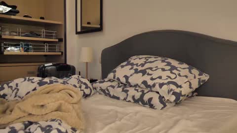 Peter Parker online show from December 16, 8:59 pm