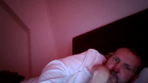 jelle online show from April 17, 12:07 pm