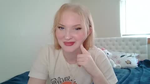 Little cupcake online show from March 5, 7:49 pm