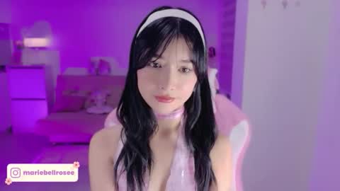 petite_marie_ online show from May 10, 12:50 am