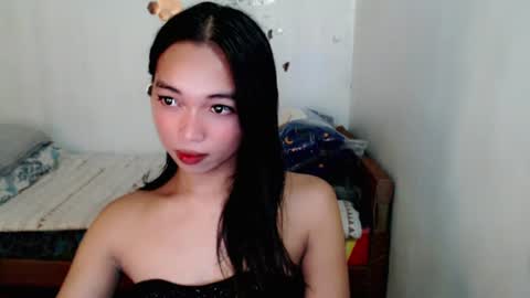 petite_mary69 online show from July 3, 8:52 am