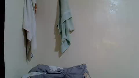 petite_melinda online show from June 25, 9:42 pm
