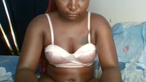 petite_shan online show from March 21, 8:19 am