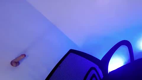 petite_steffi69 online show from September 10, 3:29 am