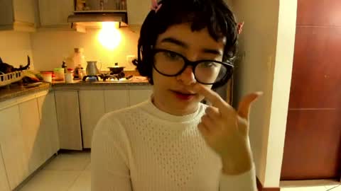 Lunna online show from May 16, 12:51 am
