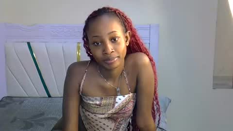 petitenoirr online show from June 23, 10:49 pm