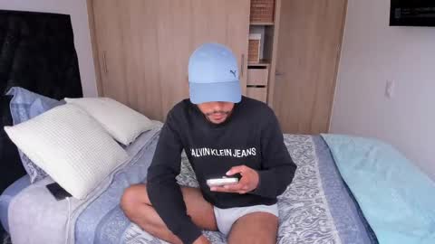 Pettercat online show from April 15, 7:58 pm