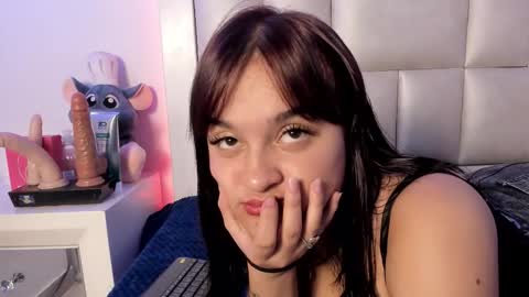 peyton_wat20 online show from November 19, 8:07 pm