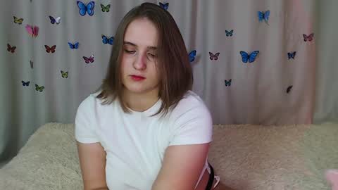 Snapshot of phantommira chatting on January 6, 3:08 pm phantommira online show from January 6, 3:08 pm