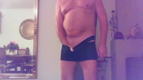 Snapshot of phil279 chatting on February 27, 5:40 am Phil online show from February 27, 5:40 am