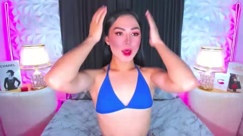 laura online show from December 2, 12:56 am