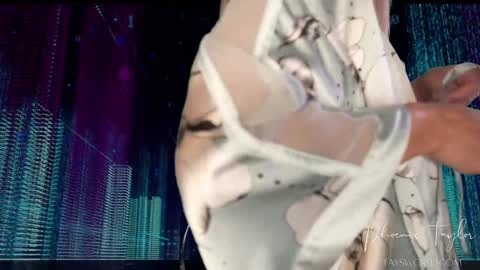 PHOENIX TAYLOR online show from December 22, 2:51 am