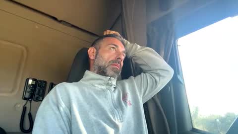 pierotu online show from October 23, 6:59 am