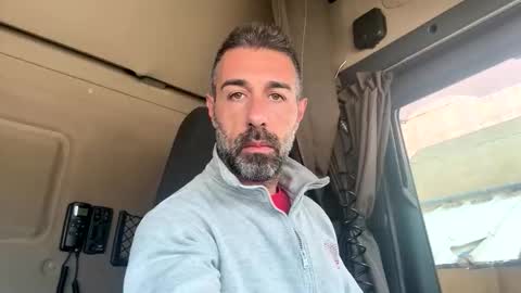 pierotu online show from November 17, 10:29 am