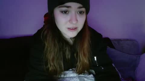 PilloGoddess online show from February 10, 8:53 am