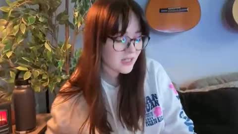 PilloGoddess online show from May 7, 10:11 am