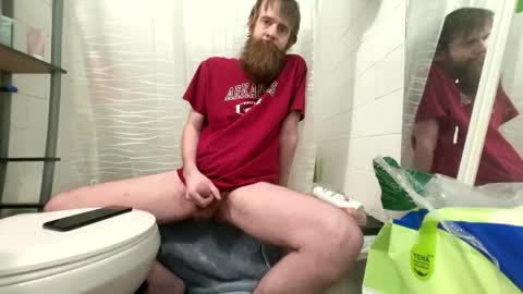 pillowhumpboy212 online show from May 11, 3:35 am