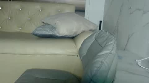 pinay_ak online show from October 10, 2:45 pm