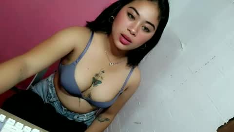 pinay_shinexxx online show from June 2, 11:51 pm