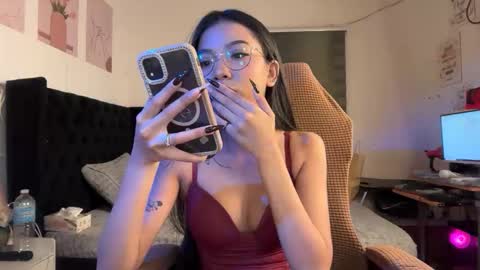 TINA online show from May 25, 11:27 am