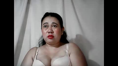 pinaymama12345 online show from May 3, 11:55 pm