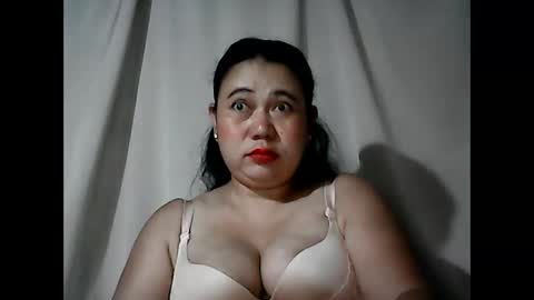 pinaymama12345 online show from May 2, 11:54 pm