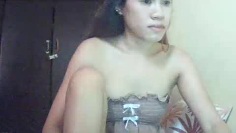 pinaysweet_couple online show from April 21, 3:13 am