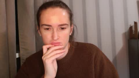       online show from November 22, 7:12 pm