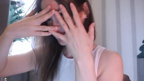       online show from December 18, 7:36 am