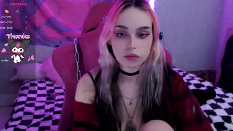 Snapshot of pineapple_dope chatting on October 14, 5:38 pm Nancy online show from October 14, 5:38 pm