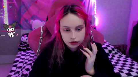 Snapshot of pineapple_dope chatting on October 7, 11:56 pm Nancy online show from October 7, 11:56 pm