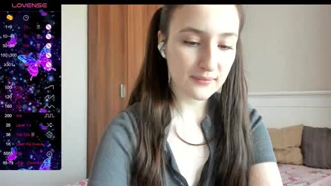 pingviluly online show from November 30, 6:53 am