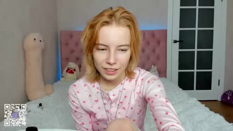 pink_lila18 online show from January 17, 1:59 am