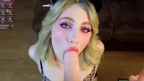 Adele online show from January 29, 7:15 am