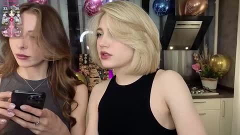 Adele online show from March 3, 11:22 am