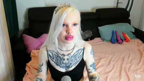 Helen Goat online show from October 30, 11:49 pm