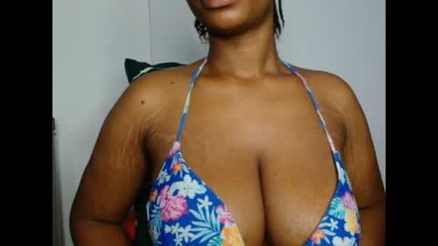 pinkxsugar online show from November 29, 5:48 am