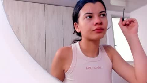 pinky_f00x online show from May 26, 7:20 pm