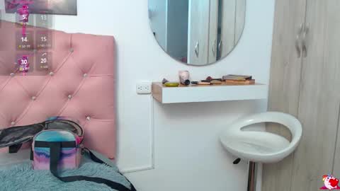 pinky_f00x online show from December 14, 9:43 pm