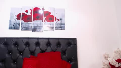 pinky_f00x online show from November 9, 12:03 am