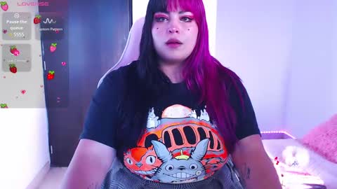 Pau online show from February 15, 9:59 pm