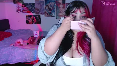 Pau online show from February 13, 3:59 pm