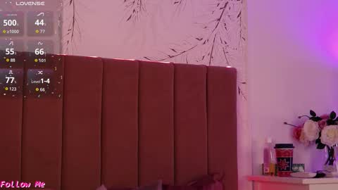 Pinky online show from March 25, 7:53 pm