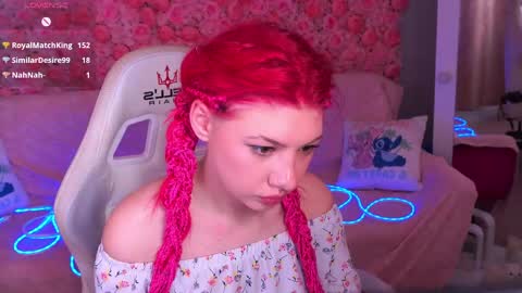 pinkytrix online show from April 15, 2:20 pm